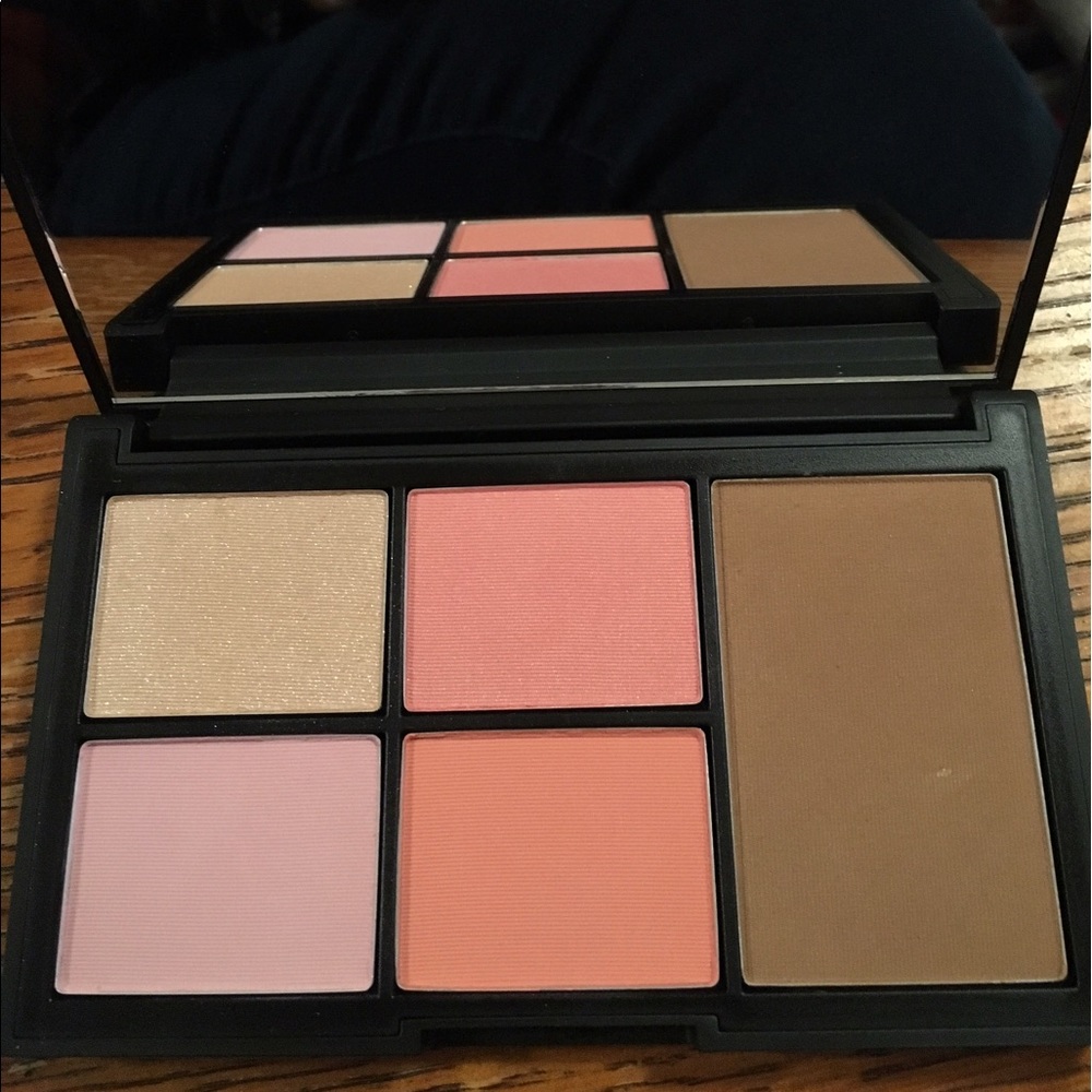 NARS Virtual Domination Cheek Palette